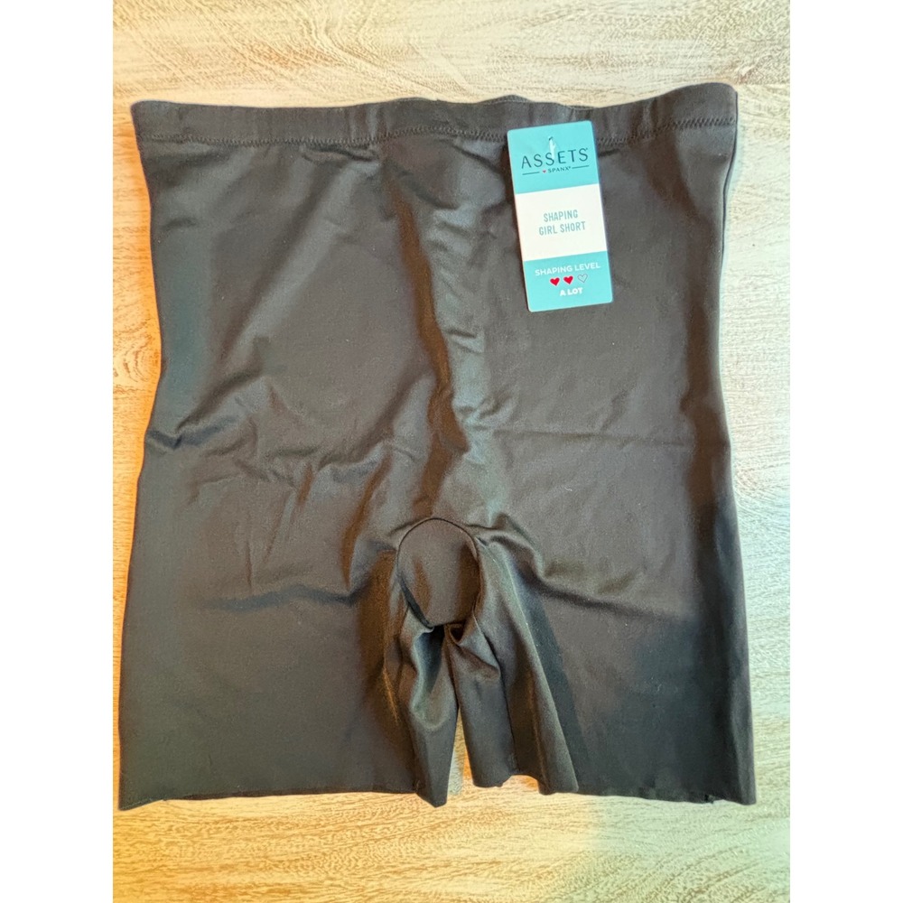 Assets by Spanx Large Shaping "Girl" Short Womens Very Black 10383R womens
